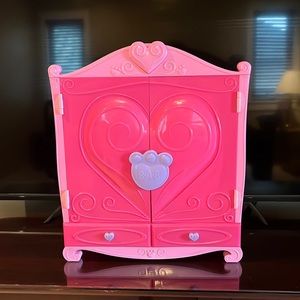 Mint condition Vintage Build A Bear armoire(closet)